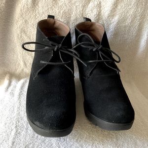 Donald J Pliner Boots